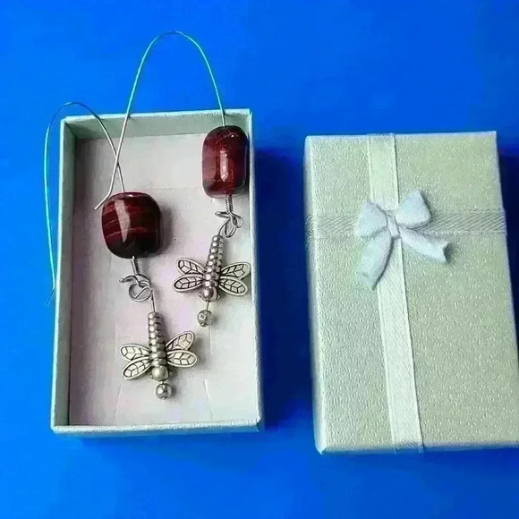 Vintage Jewelry - Vintage southwestern gemstone silver tone dragonfly earrings